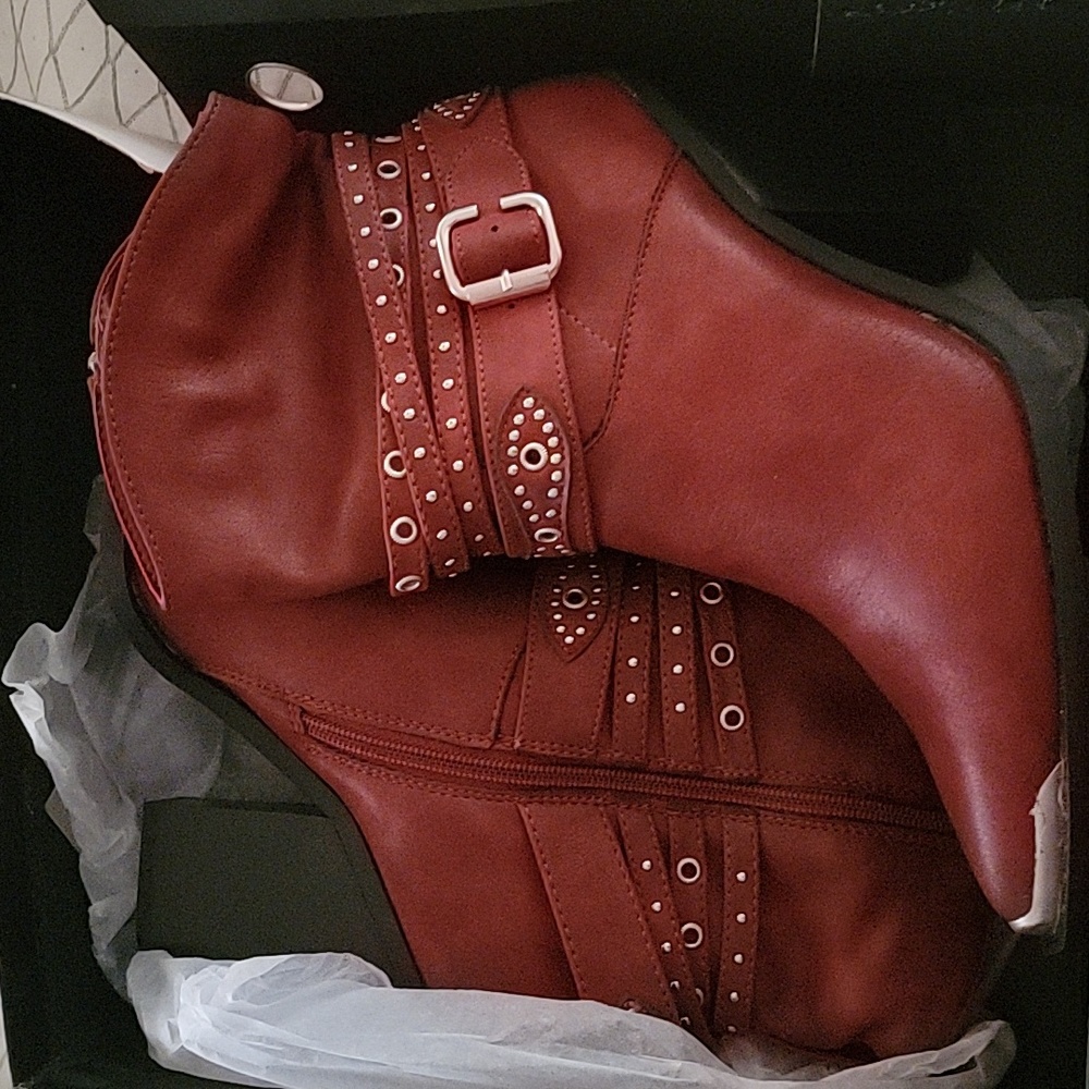 Brand new never worn red boots